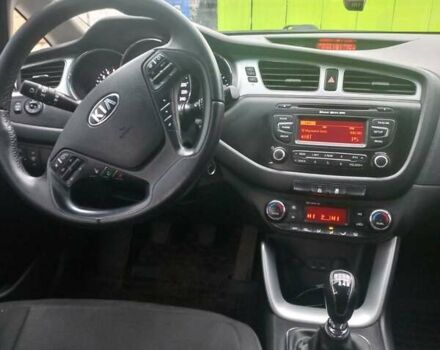 Білий Кіа Сід, об'ємом двигуна 1.6 л та пробігом 238 тис. км за 8999 $, фото 7 на Automoto.ua