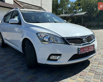 Белый Киа Сид, объемом двигателя 1.6 л и пробегом 215 тыс. км за 7990 $, фото 15 на Automoto.ua