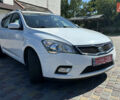 Белый Киа Сид, объемом двигателя 1.6 л и пробегом 215 тыс. км за 7990 $, фото 15 на Automoto.ua