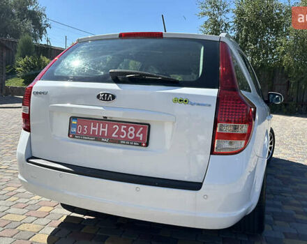 Белый Киа Сид, объемом двигателя 1.6 л и пробегом 215 тыс. км за 7990 $, фото 19 на Automoto.ua