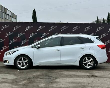 Білий Кіа Сід, об'ємом двигуна 1.6 л та пробігом 193 тис. км за 6600 $, фото 4 на Automoto.ua