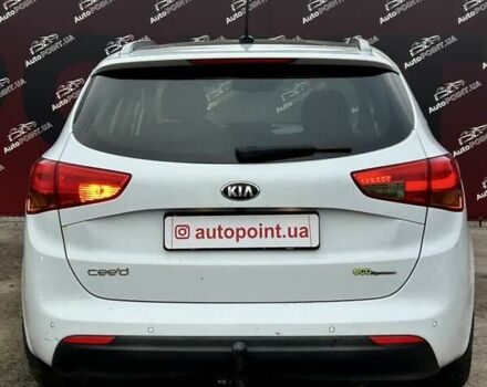 Білий Кіа Сід, об'ємом двигуна 1.6 л та пробігом 193 тис. км за 6600 $, фото 10 на Automoto.ua