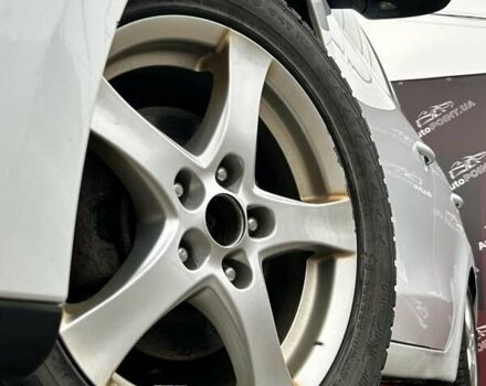 Білий Кіа Сід, об'ємом двигуна 1.6 л та пробігом 193 тис. км за 6600 $, фото 5 на Automoto.ua