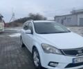 Белый Киа Сид, объемом двигателя 1.58 л и пробегом 246 тыс. км за 8000 $, фото 3 на Automoto.ua