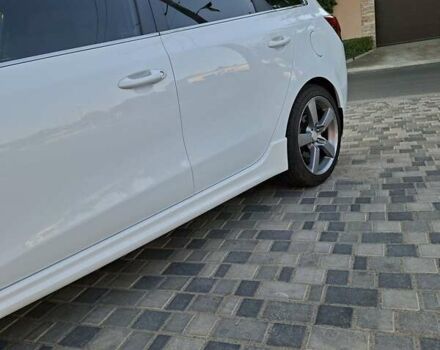 Білий Кіа Сід, об'ємом двигуна 1.59 л та пробігом 95 тис. км за 11800 $, фото 7 на Automoto.ua