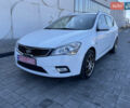 Белый Киа Сид, объемом двигателя 1.6 л и пробегом 234 тыс. км за 7500 $, фото 1 на Automoto.ua