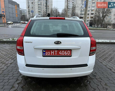 Білий Кіа Сід, об'ємом двигуна 1.4 л та пробігом 143 тис. км за 6700 $, фото 4 на Automoto.ua