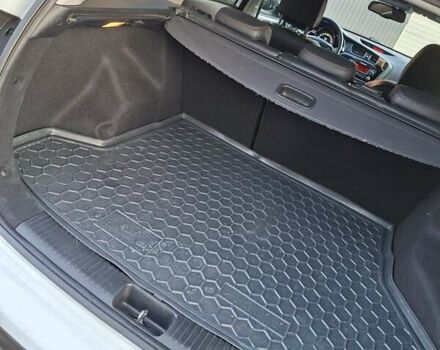 Білий Кіа Сід, об'ємом двигуна 1.59 л та пробігом 95 тис. км за 11800 $, фото 24 на Automoto.ua