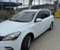 Белый Киа Сид, объемом двигателя 1.6 л и пробегом 277 тыс. км за 6800 $, фото 7 на Automoto.ua