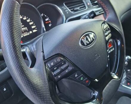 Білий Кіа Сід, об'ємом двигуна 1.59 л та пробігом 95 тис. км за 11800 $, фото 8 на Automoto.ua