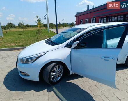 Білий Кіа Сід, об'ємом двигуна 1.59 л та пробігом 250 тис. км за 8000 $, фото 9 на Automoto.ua