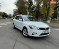 Белый Киа Сид, объемом двигателя 1.6 л и пробегом 167 тыс. км за 7800 $, фото 2 на Automoto.ua