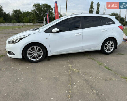 Білий Кіа Сід, об'ємом двигуна 1.58 л та пробігом 160 тис. км за 8500 $, фото 8 на Automoto.ua