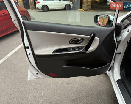 Білий Кіа Сід, об'ємом двигуна 1.6 л та пробігом 140 тис. км за 10400 $, фото 8 на Automoto.ua