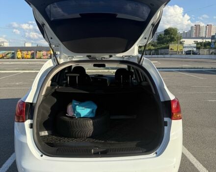 Белый Киа Сид, объемом двигателя 1.6 л и пробегом 191 тыс. км за 9700 $, фото 3 на Automoto.ua