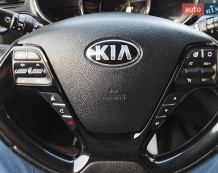 Білий Кіа Сід, об'ємом двигуна 1.58 л та пробігом 120 тис. км за 10600 $, фото 24 на Automoto.ua