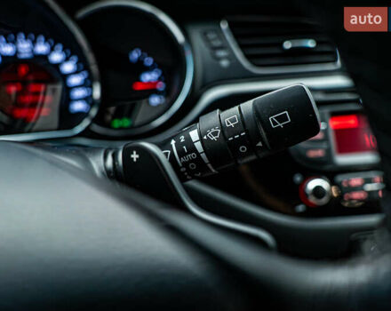 Белый Киа Сид, объемом двигателя 1.59 л и пробегом 204 тыс. км за 9622 $, фото 12 на Automoto.ua