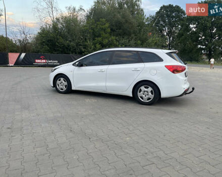 Белый Киа Сид, объемом двигателя 1.6 л и пробегом 173 тыс. км за 8888 $, фото 14 на Automoto.ua