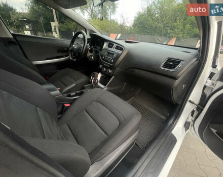 Белый Киа Сид, объемом двигателя 1.6 л и пробегом 173 тыс. км за 8888 $, фото 30 на Automoto.ua
