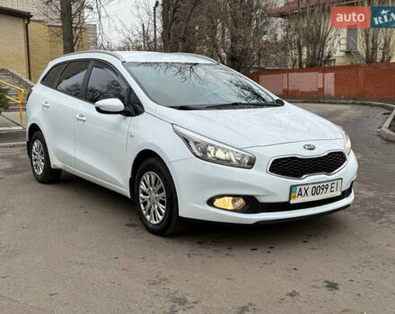 Білий Кіа Сід, об'ємом двигуна 1.6 л та пробігом 124 тис. км за 11500 $, фото 6 на Automoto.ua