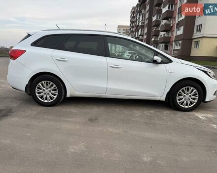 Белый Киа Сид, объемом двигателя 1.6 л и пробегом 228 тыс. км за 9900 $, фото 8 на Automoto.ua