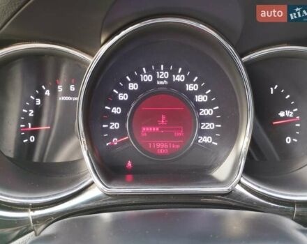 Білий Кіа Сід, об'ємом двигуна 1.58 л та пробігом 120 тис. км за 10600 $, фото 2 на Automoto.ua