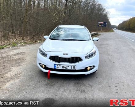 Білий Кіа Сід, об'ємом двигуна 1.6 л та пробігом 172 тис. км за 8800 $, фото 3 на Automoto.ua
