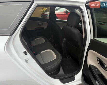 Білий Кіа Сід, об'ємом двигуна 1.6 л та пробігом 140 тис. км за 10400 $, фото 16 на Automoto.ua