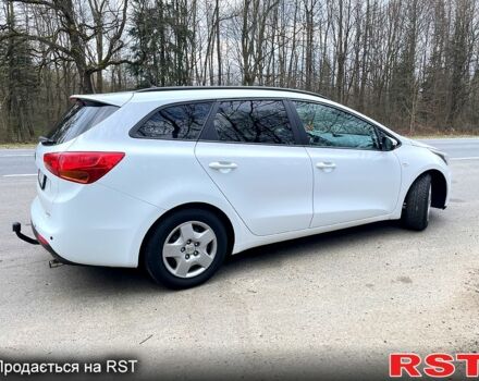 Білий Кіа Сід, об'ємом двигуна 1.6 л та пробігом 172 тис. км за 8800 $, фото 1 на Automoto.ua