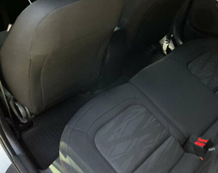 Белый Киа Сид, объемом двигателя 1.58 л и пробегом 160 тыс. км за 9400 $, фото 18 на Automoto.ua