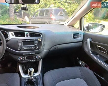 Білий Кіа Сід, об'ємом двигуна 1.58 л та пробігом 405 тис. км за 8000 $, фото 3 на Automoto.ua