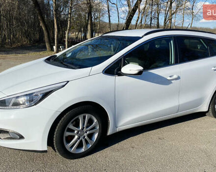Белый Киа Сид, объемом двигателя 1.58 л и пробегом 275 тыс. км за 7600 $, фото 8 на Automoto.ua