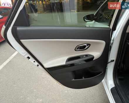 Білий Кіа Сід, об'ємом двигуна 1.6 л та пробігом 140 тис. км за 10400 $, фото 11 на Automoto.ua