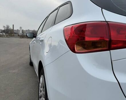 Белый Киа Сид, объемом двигателя 1.6 л и пробегом 228 тыс. км за 9900 $, фото 15 на Automoto.ua