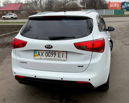 Білий Кіа Сід, об'ємом двигуна 1.6 л та пробігом 124 тис. км за 11500 $, фото 9 на Automoto.ua