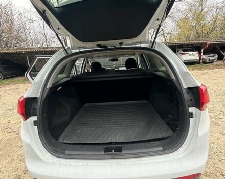 Білий Кіа Сід, об'ємом двигуна 1.6 л та пробігом 140 тис. км за 10500 $, фото 11 на Automoto.ua