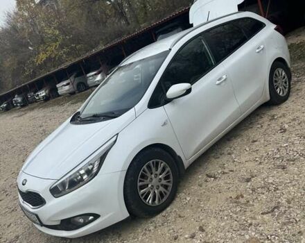 Білий Кіа Сід, об'ємом двигуна 1.6 л та пробігом 140 тис. км за 10500 $, фото 29 на Automoto.ua