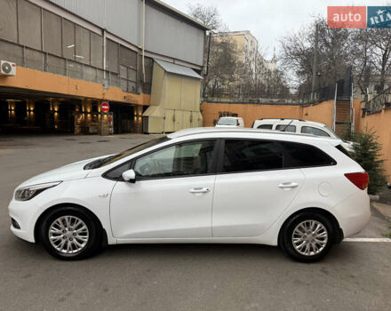 Білий Кіа Сід, об'ємом двигуна 1.6 л та пробігом 140 тис. км за 10400 $, фото 2 на Automoto.ua