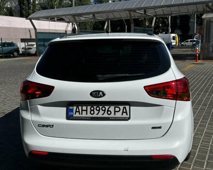 Белый Киа Сид, объемом двигателя 1.58 л и пробегом 160 тыс. км за 9400 $, фото 12 на Automoto.ua