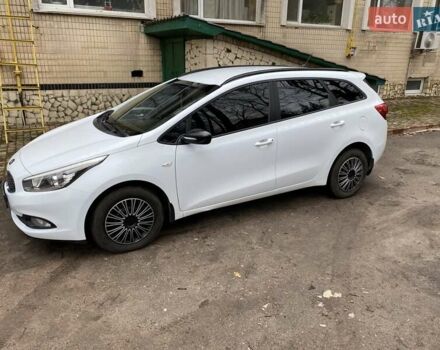 Белый Киа Сид, объемом двигателя 1.6 л и пробегом 238 тыс. км за 9900 $, фото 3 на Automoto.ua
