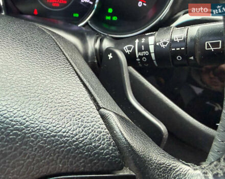 Білий Кіа Сід, об'ємом двигуна 1.6 л та пробігом 124 тис. км за 11500 $, фото 30 на Automoto.ua