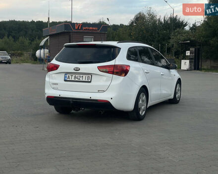 Белый Киа Сид, объемом двигателя 1.6 л и пробегом 173 тыс. км за 8888 $, фото 23 на Automoto.ua