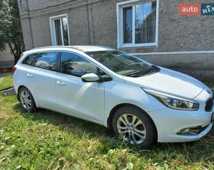 Білий Кіа Сід, об'ємом двигуна 1.58 л та пробігом 405 тис. км за 8000 $, фото 4 на Automoto.ua