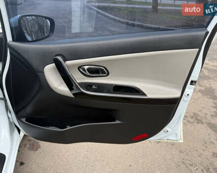 Білий Кіа Сід, об'ємом двигуна 1.6 л та пробігом 124 тис. км за 11500 $, фото 29 на Automoto.ua