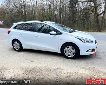 Білий Кіа Сід, об'ємом двигуна 1.6 л та пробігом 172 тис. км за 8800 $, фото 4 на Automoto.ua