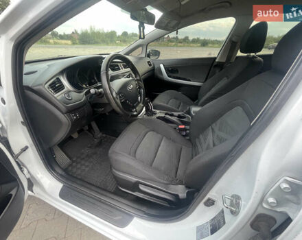 Белый Киа Сид, объемом двигателя 1.6 л и пробегом 173 тыс. км за 8888 $, фото 36 на Automoto.ua