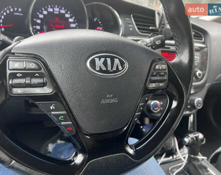 Белый Киа Сид, объемом двигателя 1.6 л и пробегом 204 тыс. км за 9700 $, фото 7 на Automoto.ua