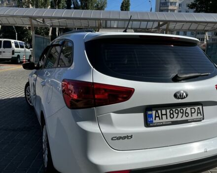 Білий Кіа Сід, об'ємом двигуна 1.6 л та пробігом 160 тис. км за 9000 $, фото 12 на Automoto.ua