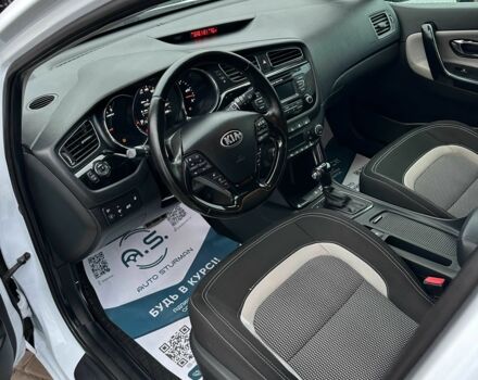 Білий Кіа Сід, об'ємом двигуна 1.6 л та пробігом 263 тис. км за 10500 $, фото 11 на Automoto.ua