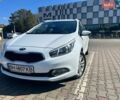 Белый Киа Сид, объемом двигателя 1.59 л и пробегом 175 тыс. км за 9000 $, фото 5 на Automoto.ua